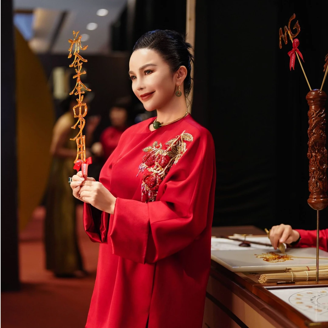 SIQIYOUNG【Maggie精选】春满乾坤-重工石榴刺绣外套