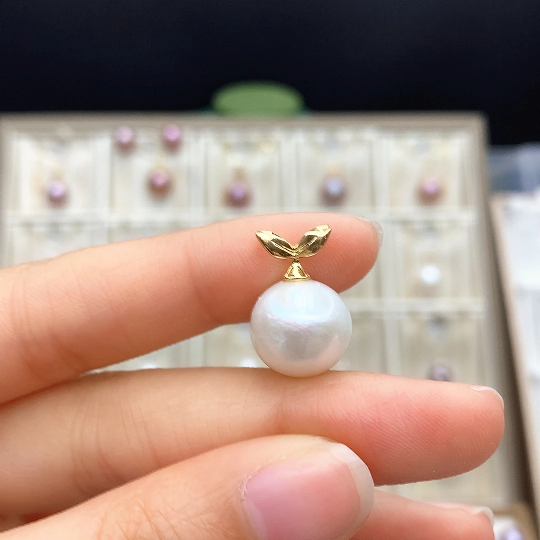 淡水珍珠颈饰合金