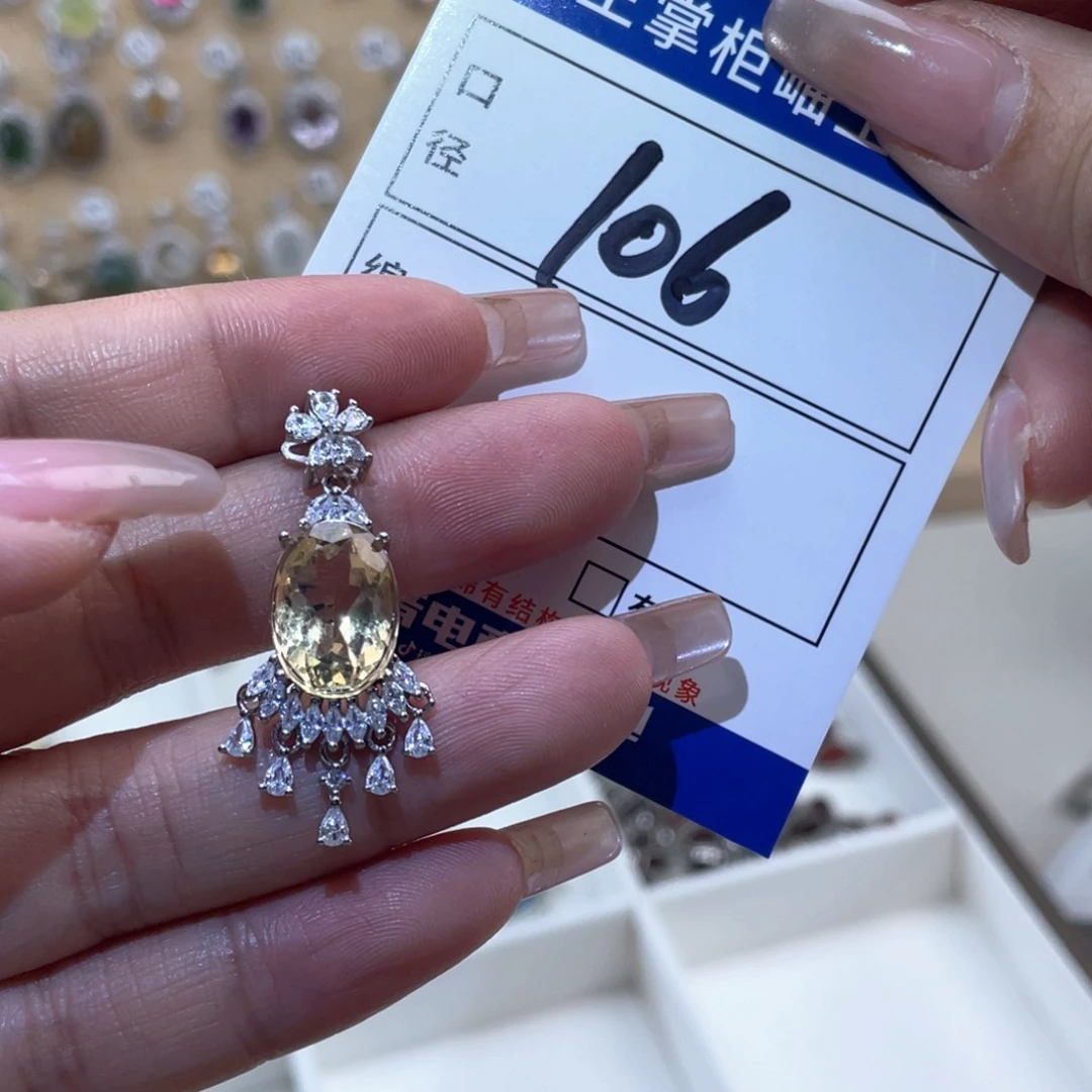 银S925镶嵌颈饰水晶