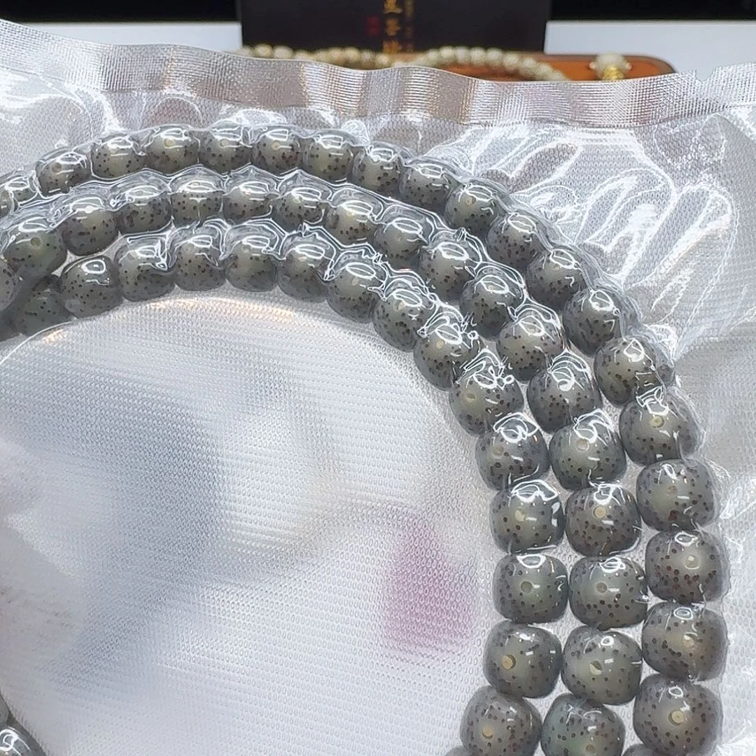 星月菩提吊坠105 灭世糯冰绿幽灵针尖星8左右108