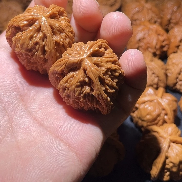 小***壳文玩核桃吊坠亲亲亲亲