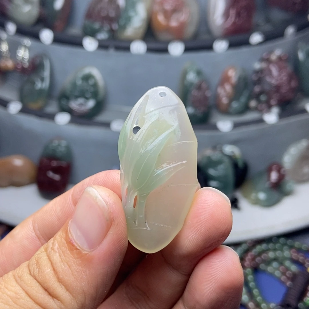 玛瑙/玉髓未镶嵌颈饰