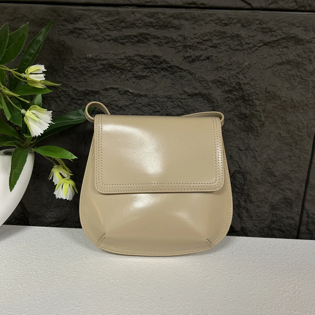 【0121】22*4*20潮流新款单肩斜挎包