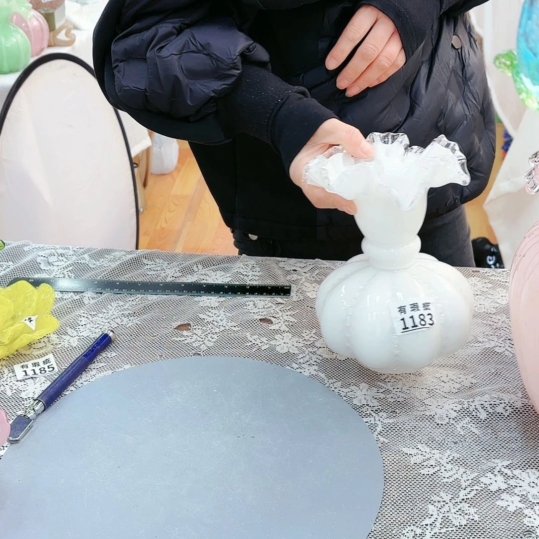 福利不退不换琉璃花瓶艺术品