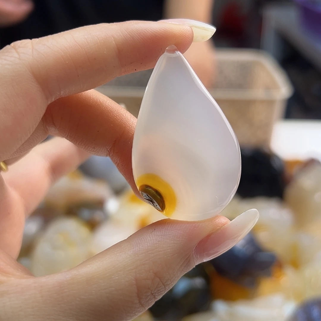 玛瑙/玉髓未镶嵌吊坠(不含链)