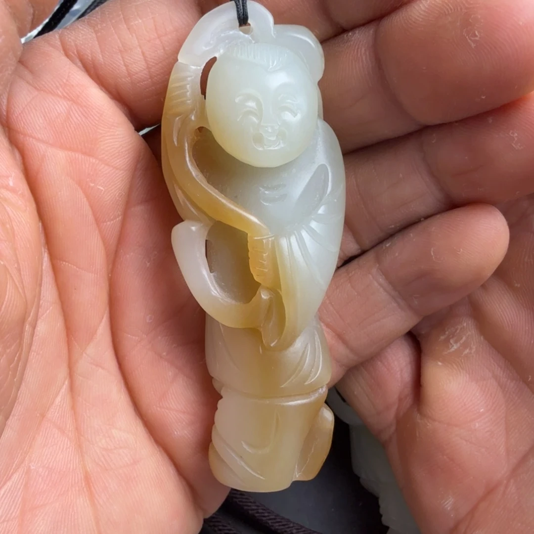 和田玉颈饰未镶嵌放*