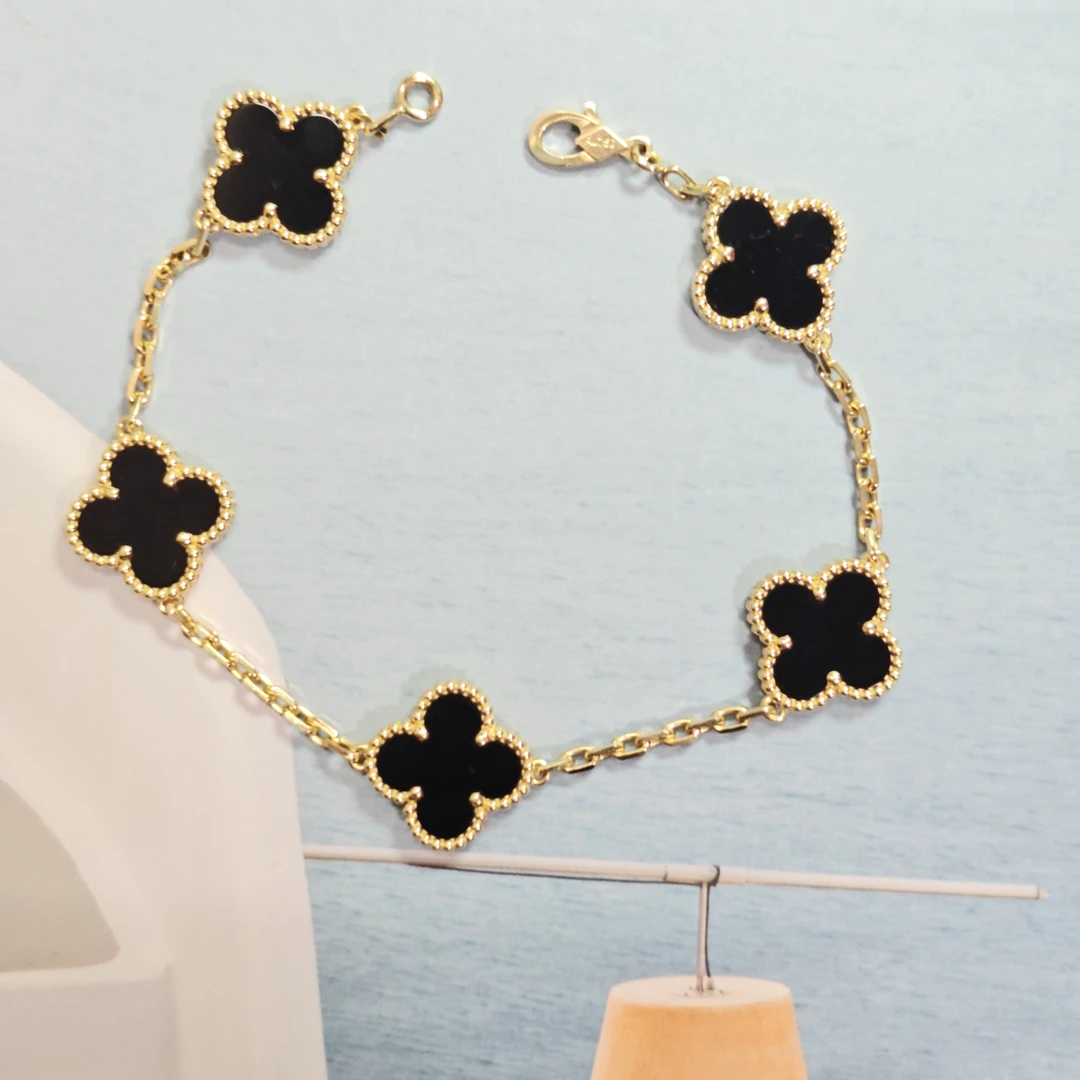 18k金黑玛瑙五花手链  净金重约9.5克左右