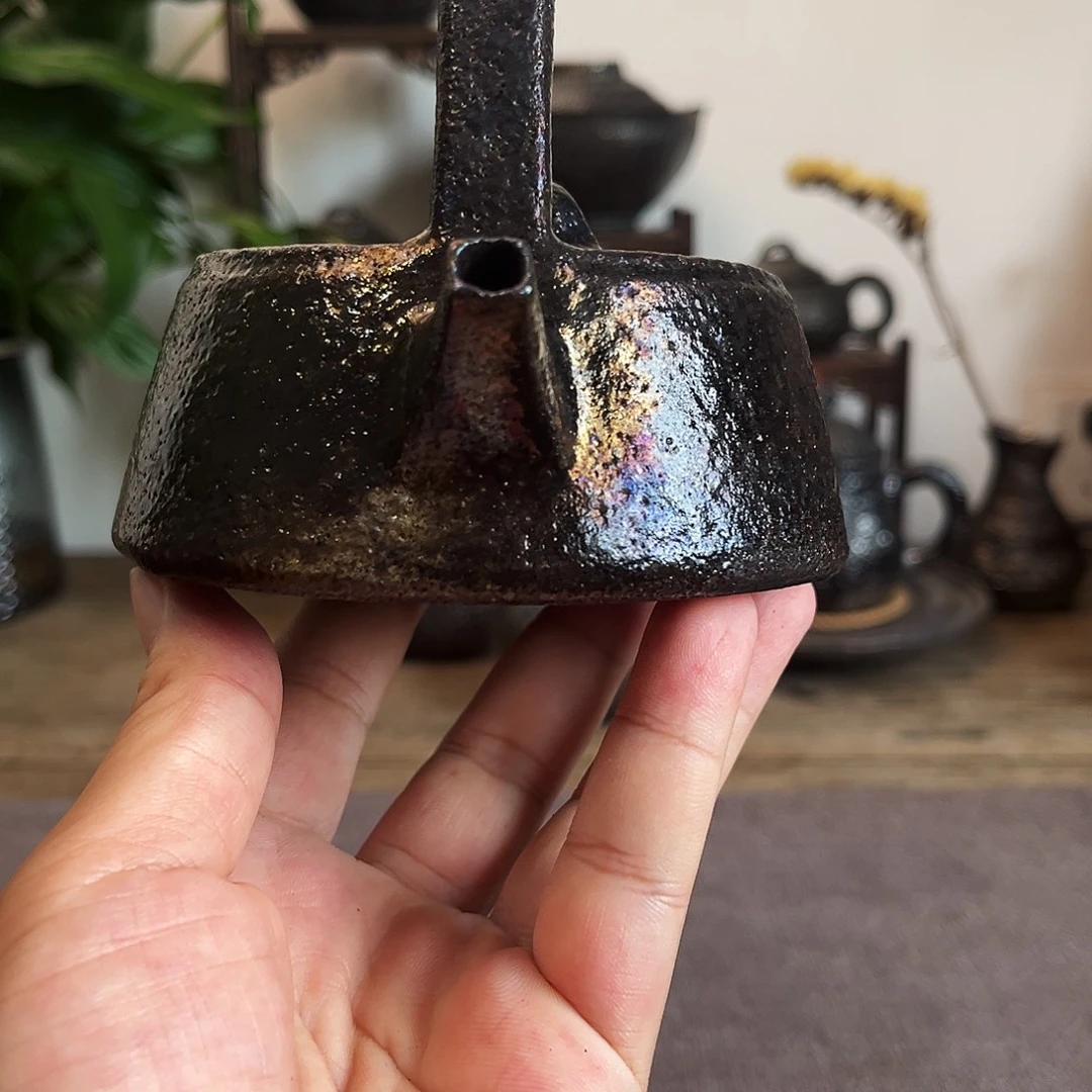荥经黑砂馒头窑精美泡茶壶