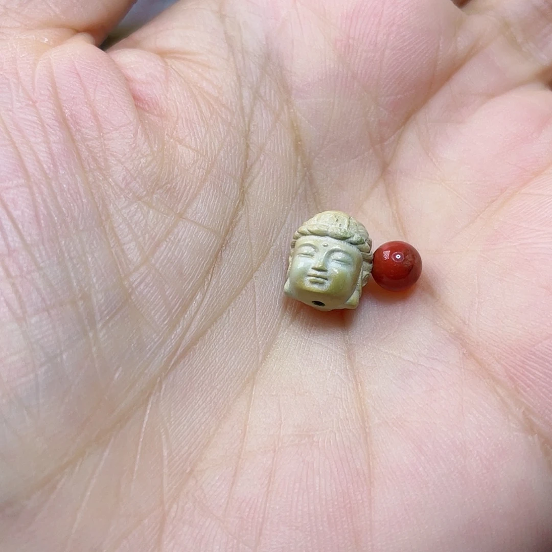 未镶嵌配饰南红玛瑙