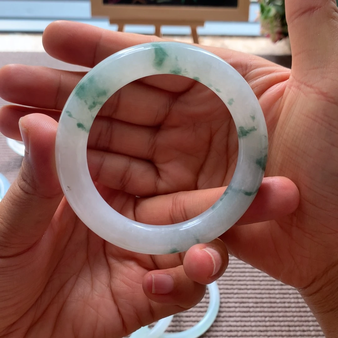 翡翠手镯未镶嵌18号