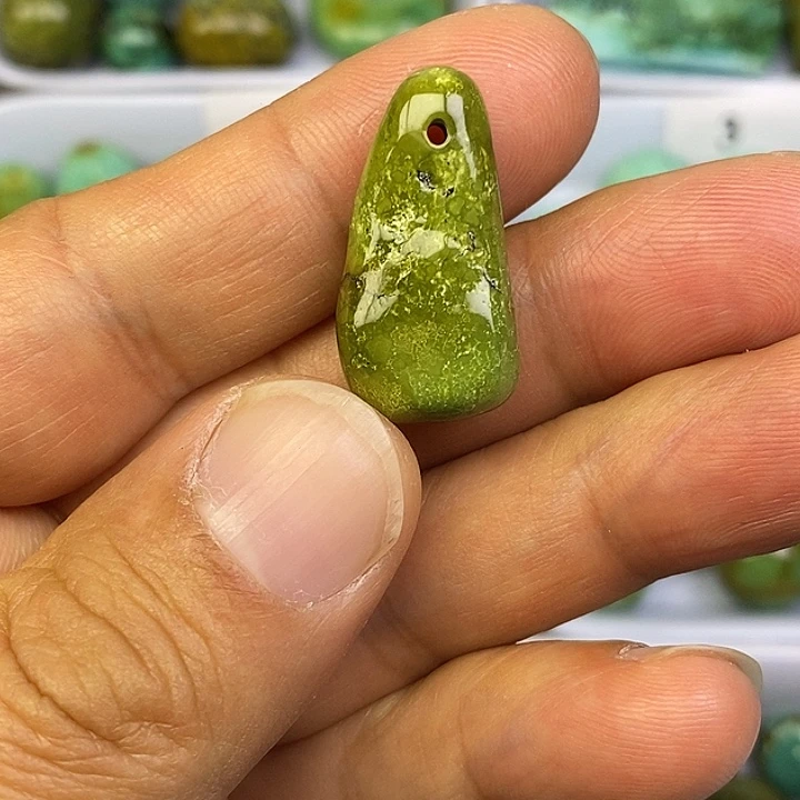 未镶嵌高瓷军绿随行吊坠