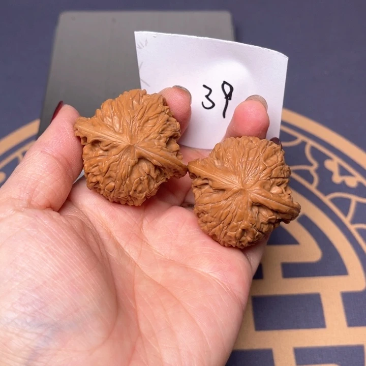 文玩核桃把件40磨盘