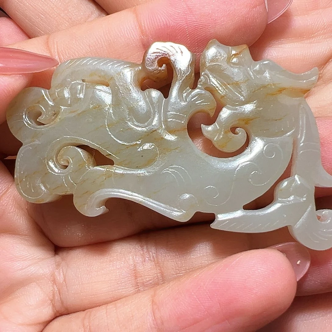 呼***哥和田玉未镶嵌挂件