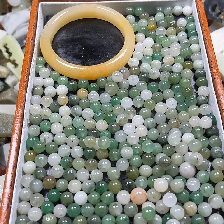 和田玉9K金镶嵌珠宝奇石?****?