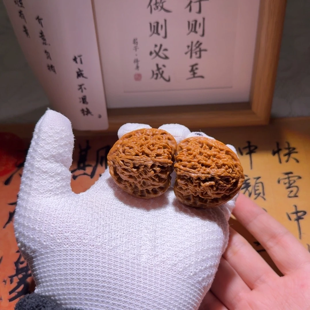 文玩核桃吊坠40三角南疆石