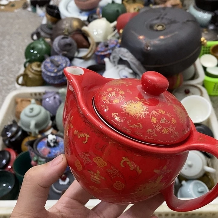 陶瓷艺术品及陶瓷壶
