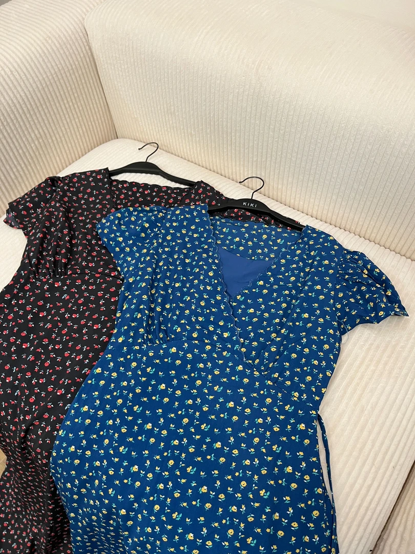【NO退NO换】鑫燃Kiki 碎花修身V领连衣裙 16055 KIKI