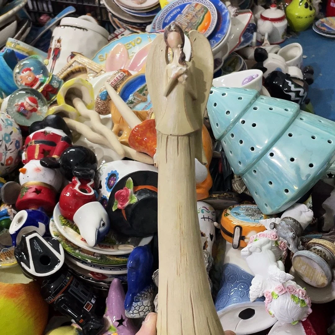 摆件     微瑕。