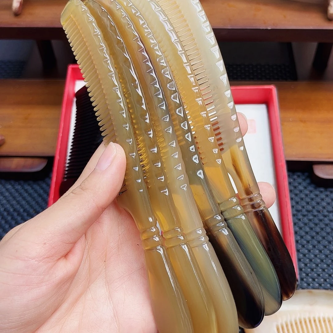 手工制作纯牛角梳子