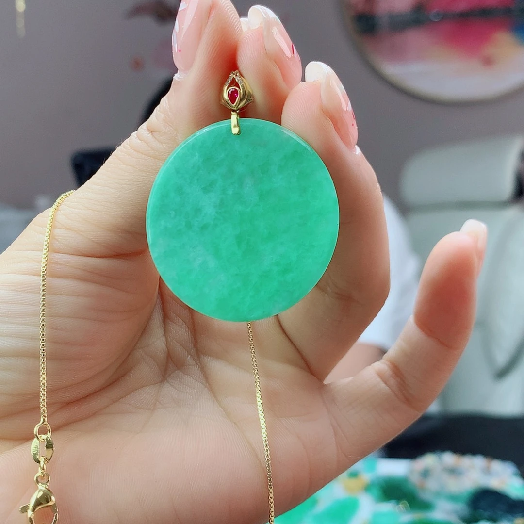 翡翠18K金镶嵌吊坠(赠链)