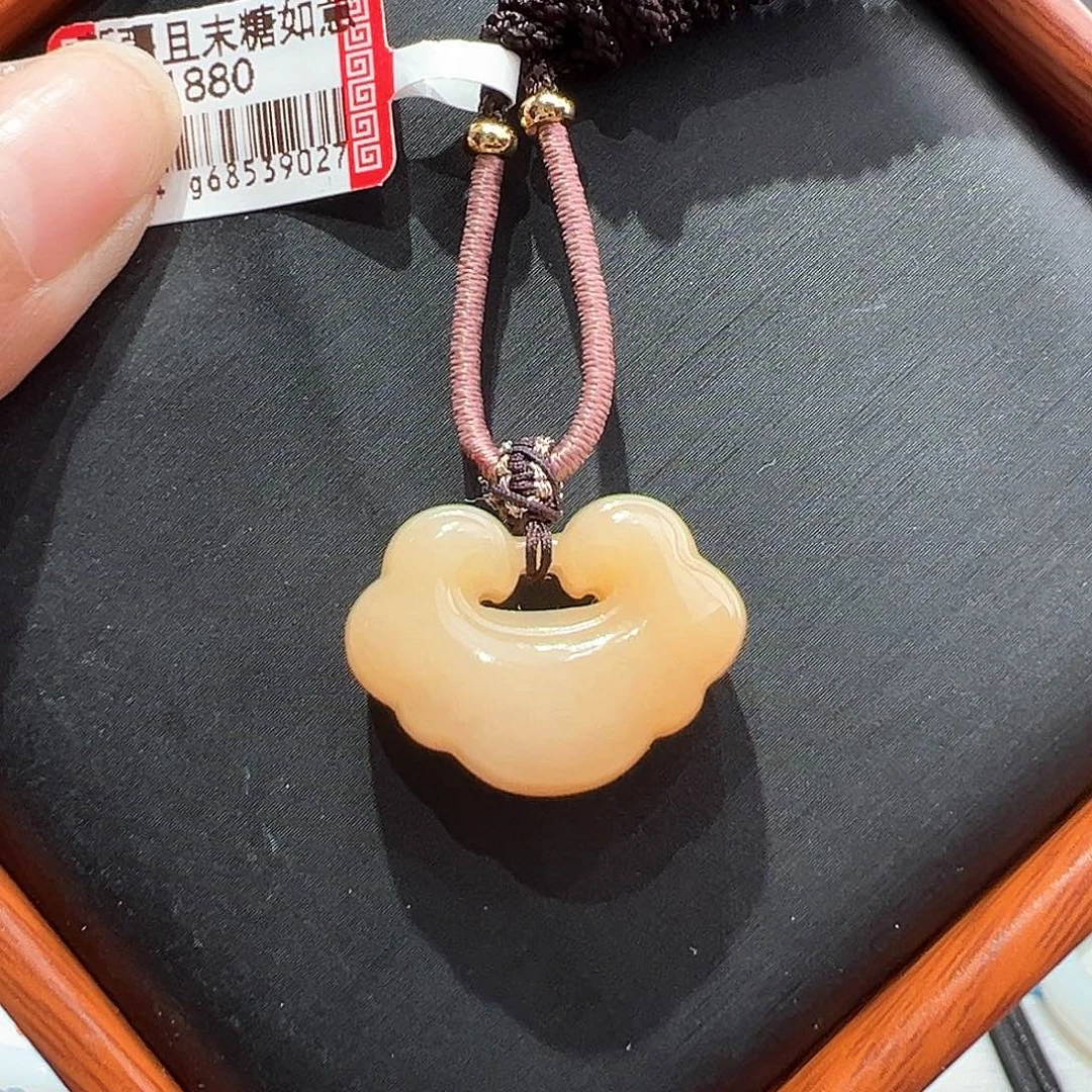 颈饰未镶嵌和田玉