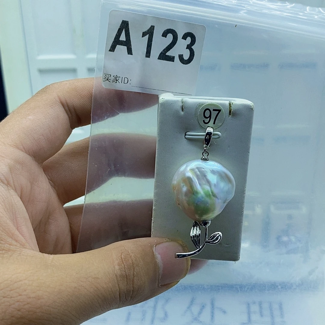 淡水珍珠颈饰合金