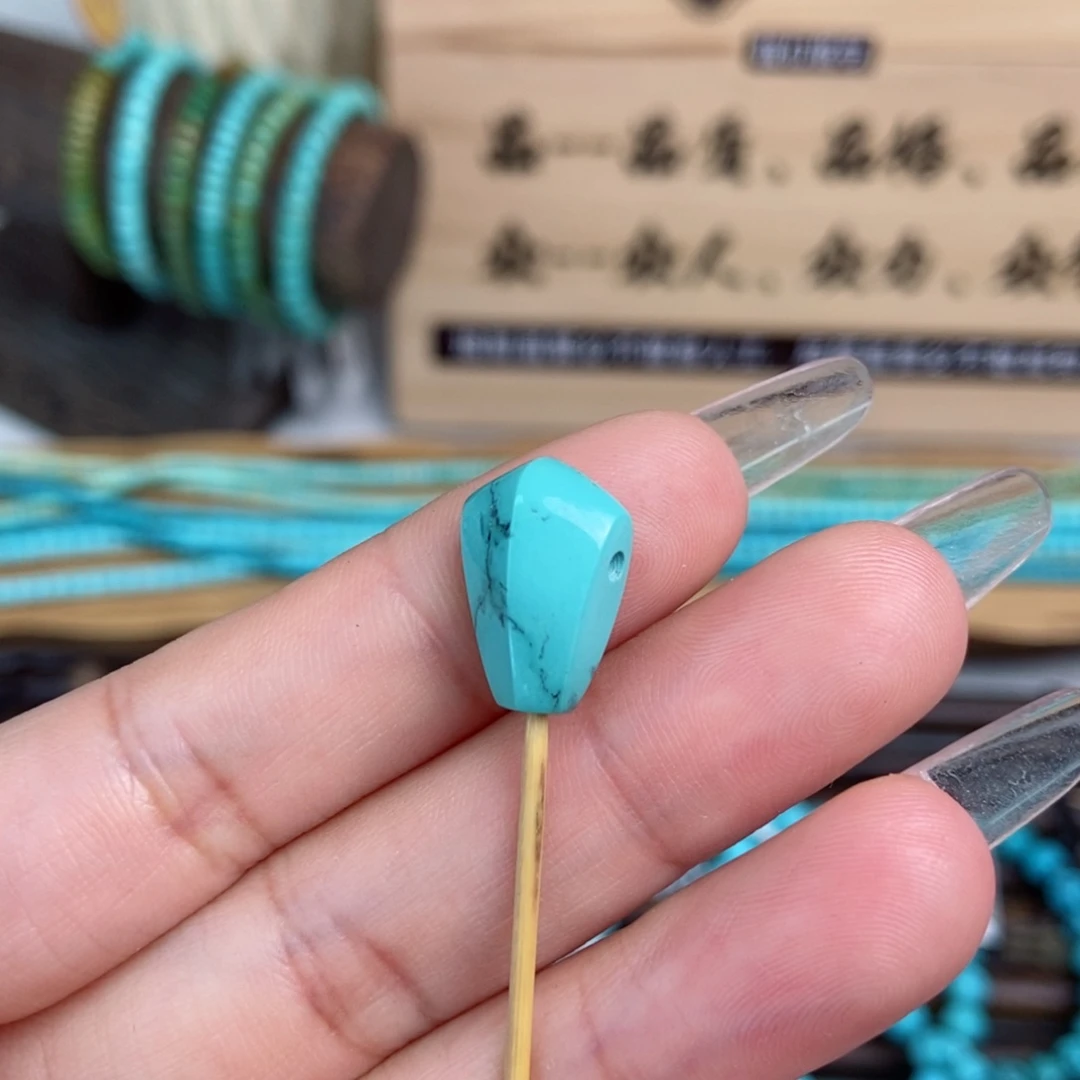 绿松石雕刻未镶嵌