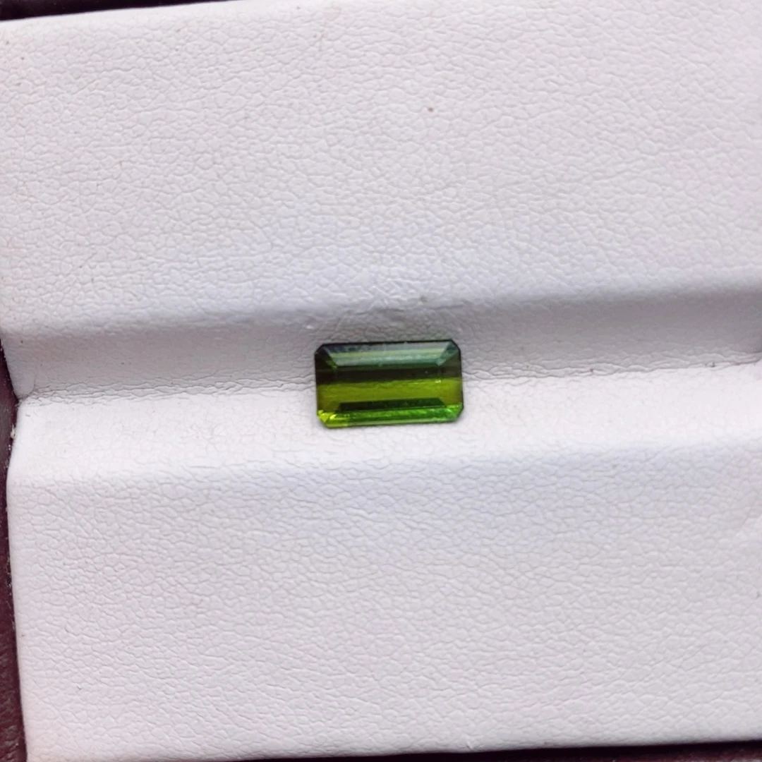 碧玺裸石未镶嵌1.58克拉