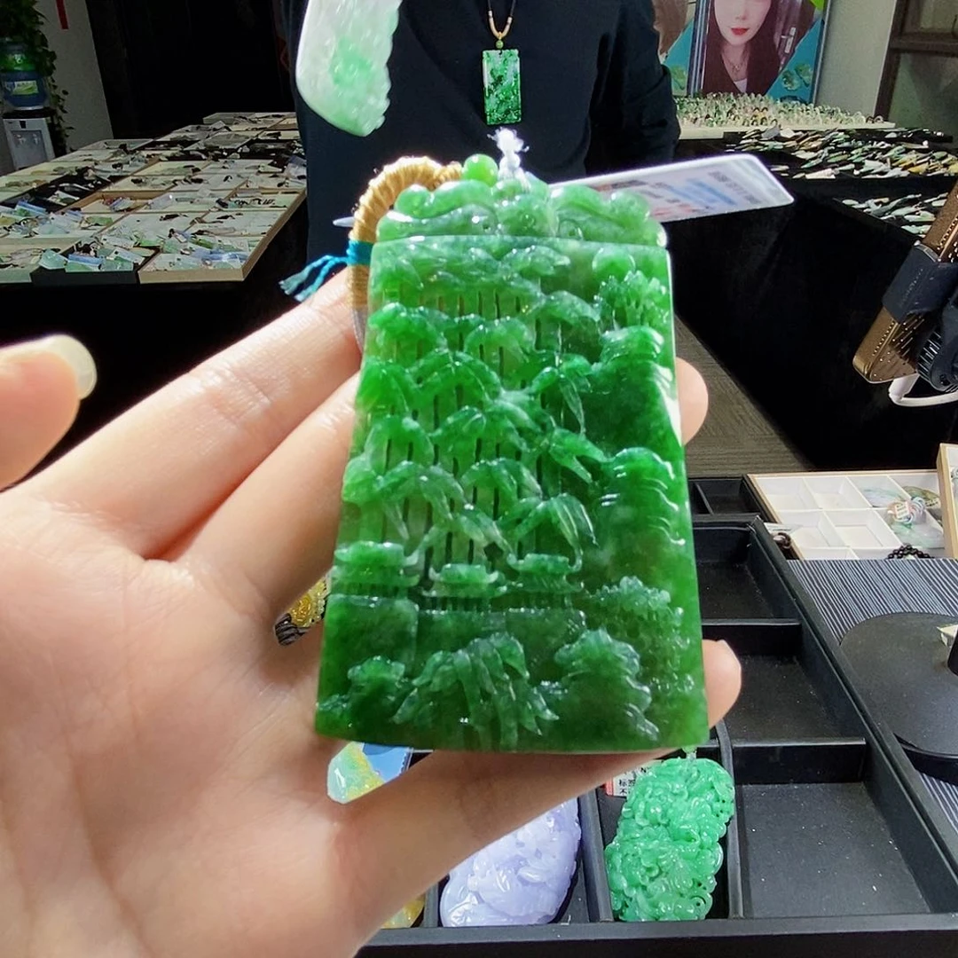 颈饰未镶嵌翡翠翡翠