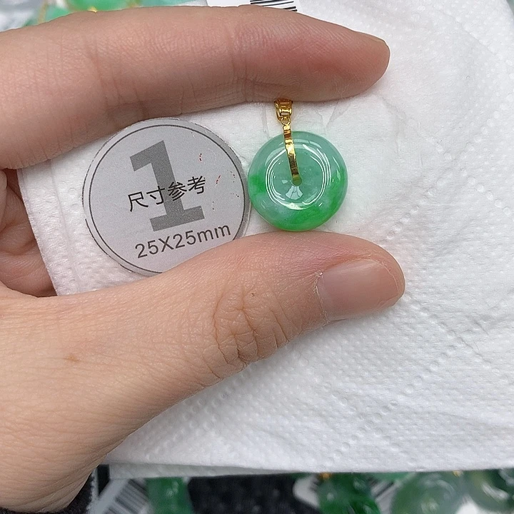 颈饰18K金镶嵌翡翠1335678999