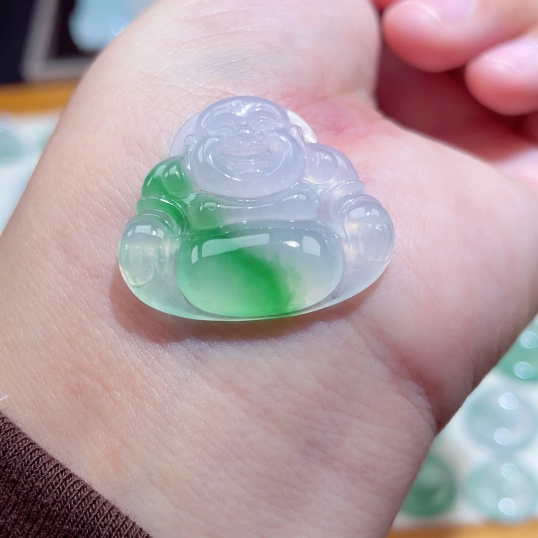 颈饰未镶嵌翡翠佛公