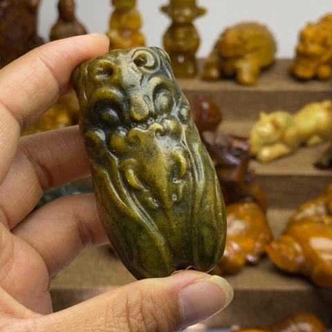 蛇纹石玉未镶嵌颈饰89