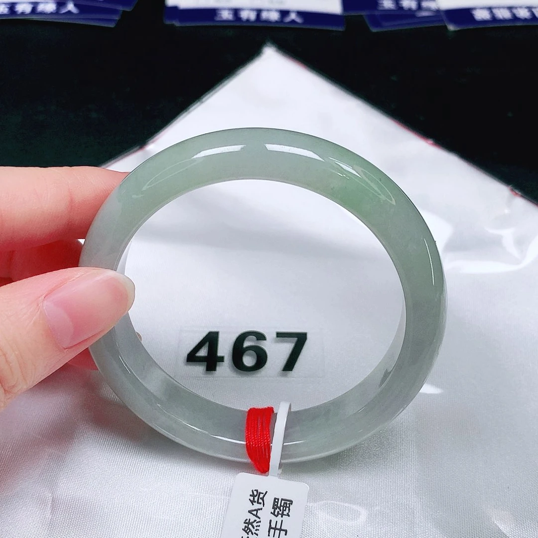 翡翠手镯未镶嵌翡翠手镯正圈