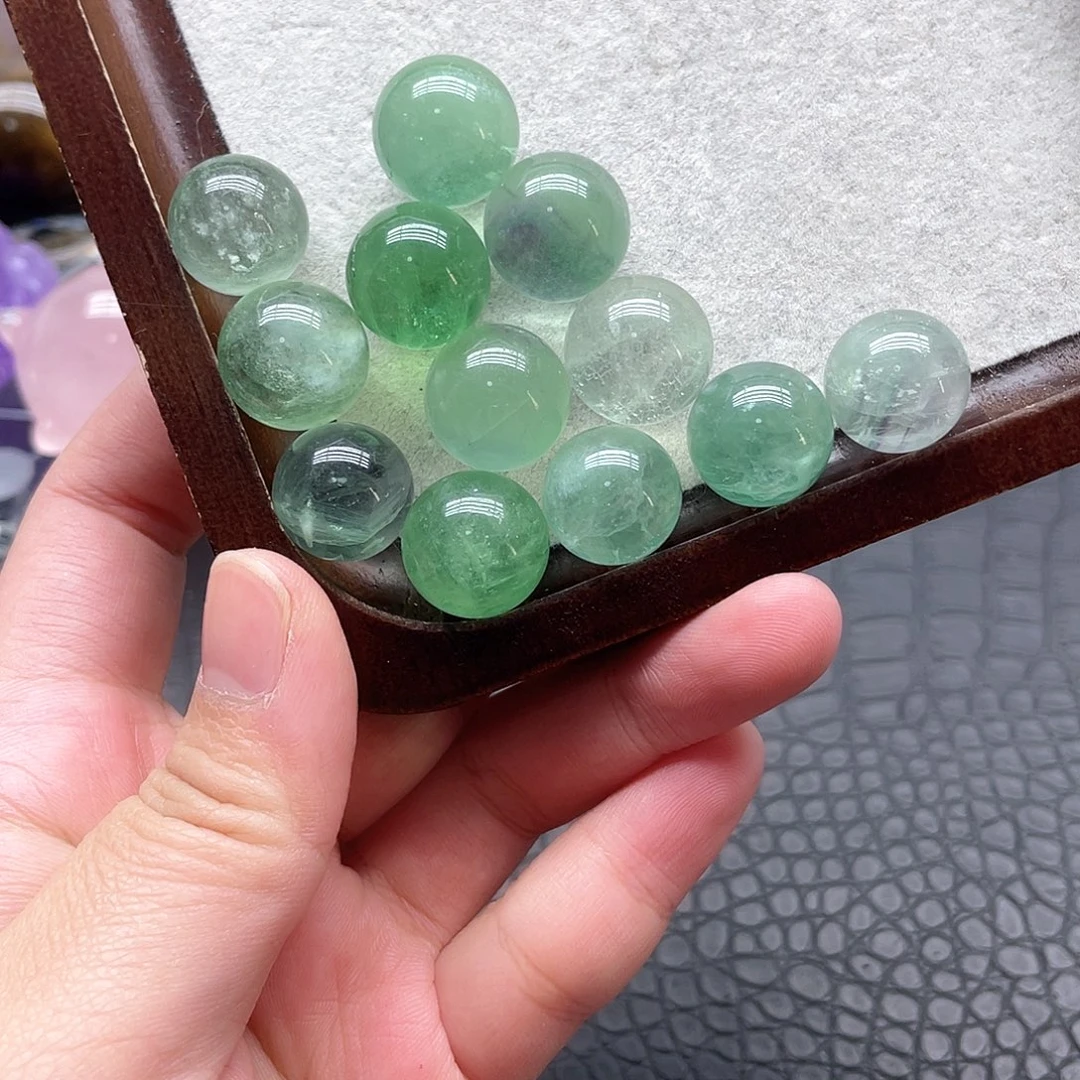 未镶嵌水晶珠宝半成品1绿莹石球