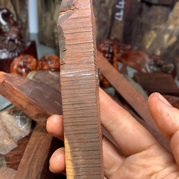 檀香紫檀（小叶紫檀）斌**业