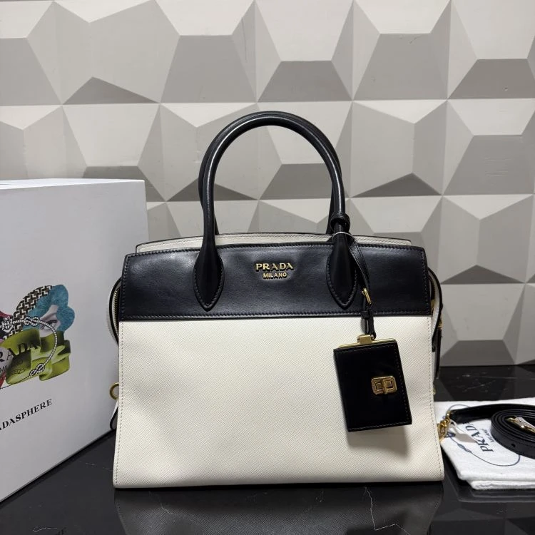 95新/普拉达/C14043107306/包包