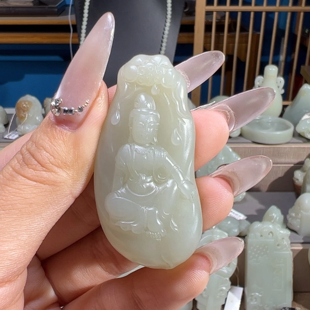 和田玉（糖玉）未镶嵌颈饰