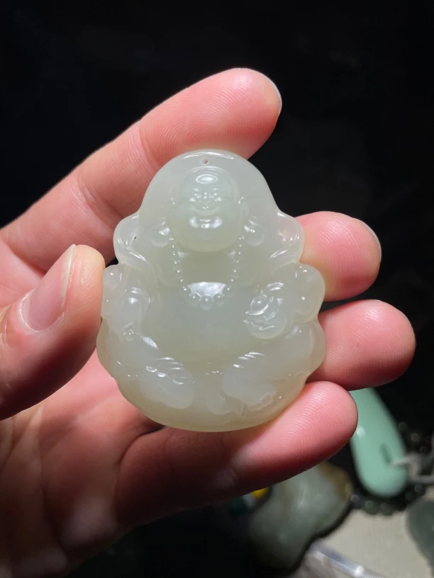 天然和田玉青海料佛公挂坠 精工雕刻玉质油细 多样性发货拍一发一