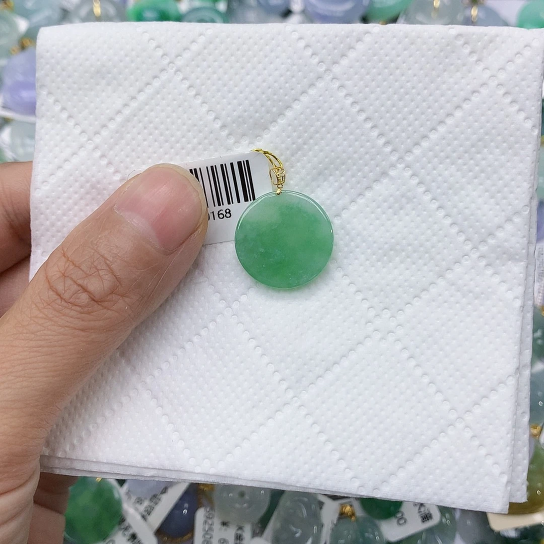 翡翠18K金镶嵌颈饰1111