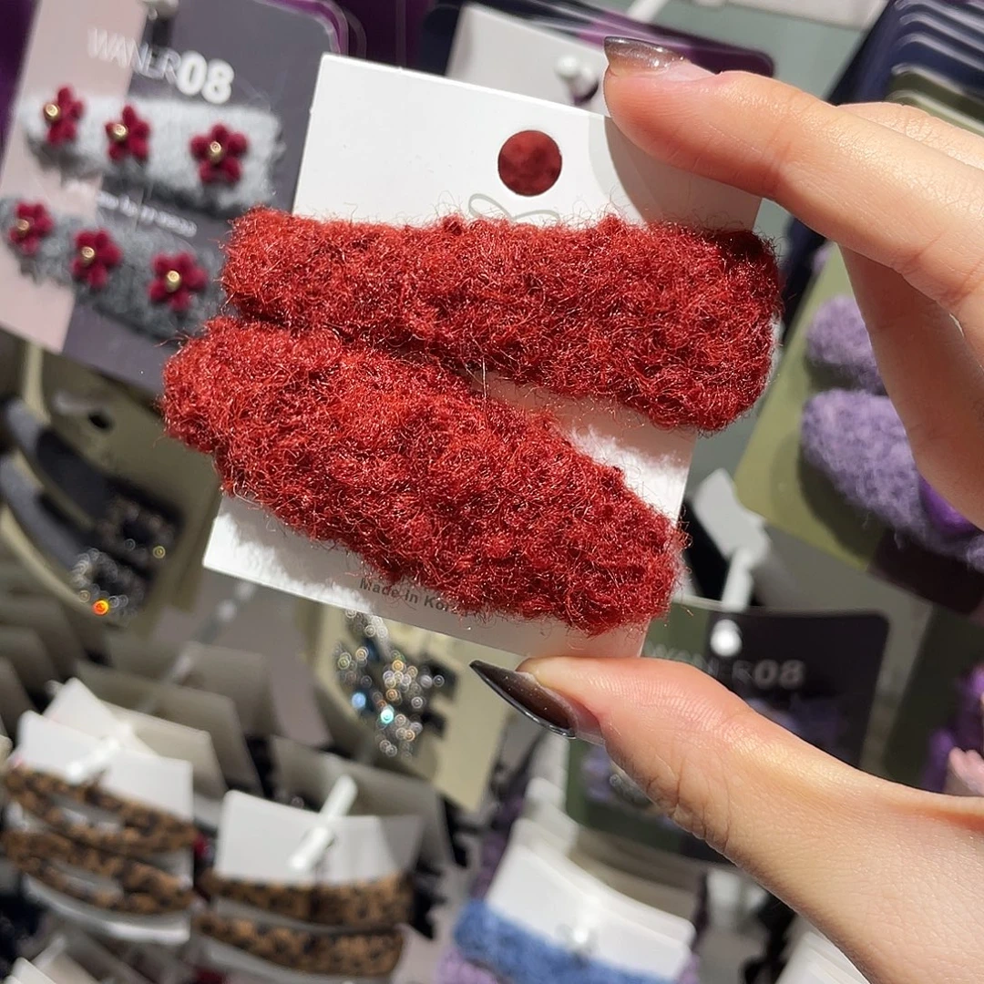 非金属红色椭圆三角