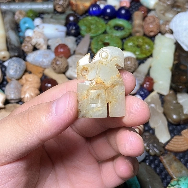 和田玉未镶嵌颈饰19
