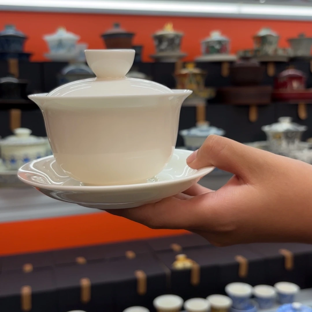 茶具也不用多拿给