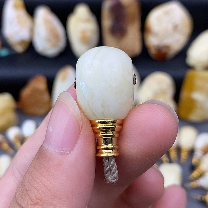 琥珀未镶嵌裸石14三通c107