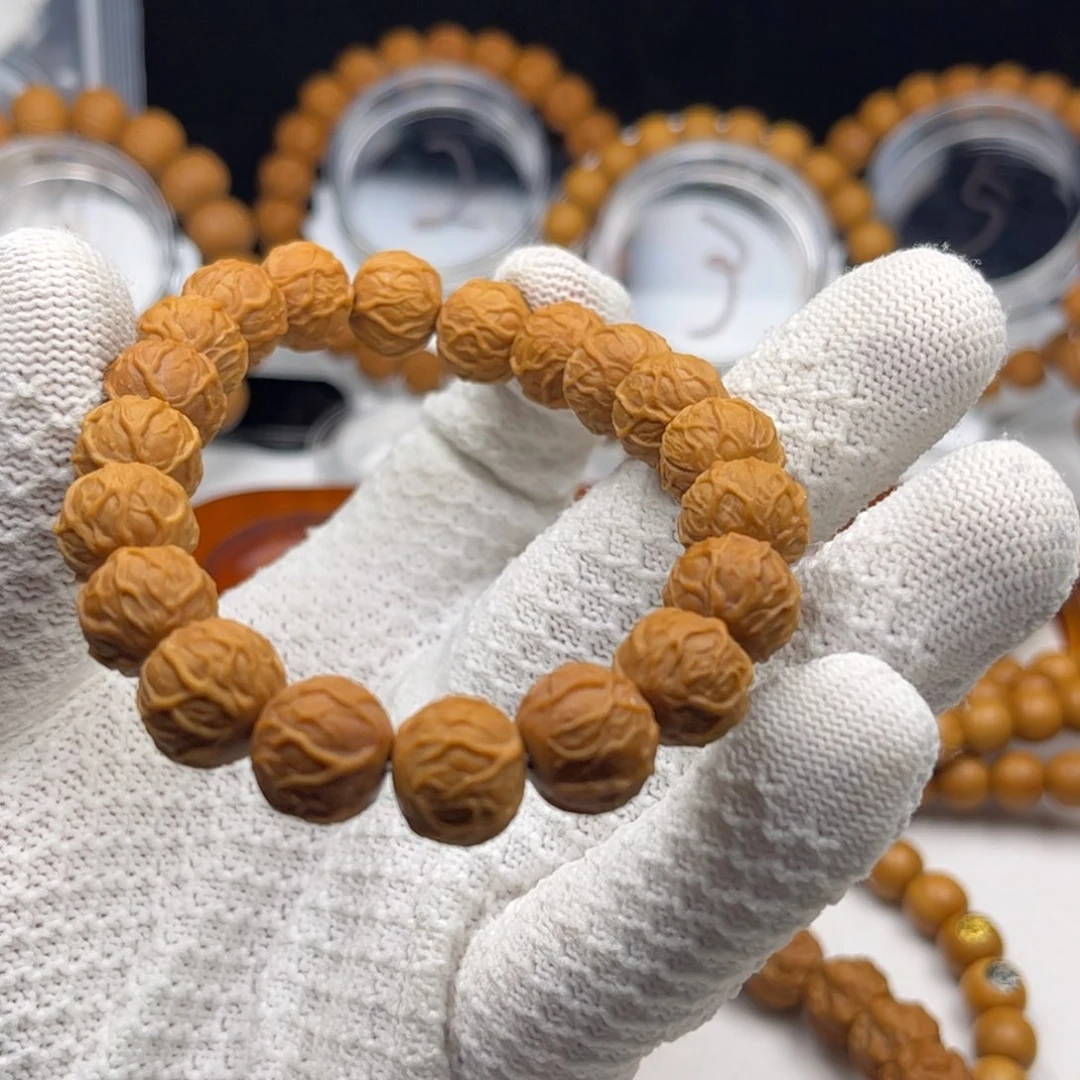 吊坠猴头核桃毒液