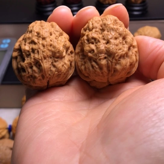 文玩核桃把件麒麟疙瘩包35