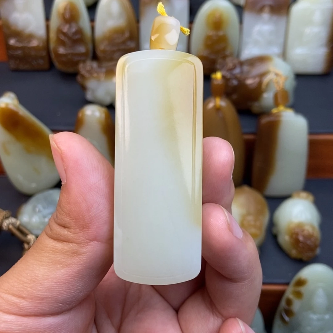 和田玉（糖玉）未镶嵌颈饰