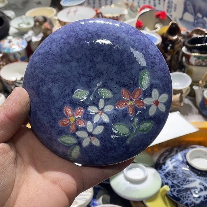 瓷片！在这方面是这样杯子