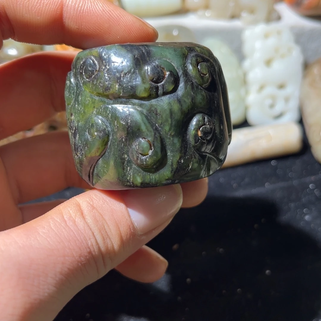 和田玉未镶嵌挂件