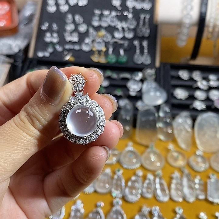 石英质玉银S925镶嵌颈饰