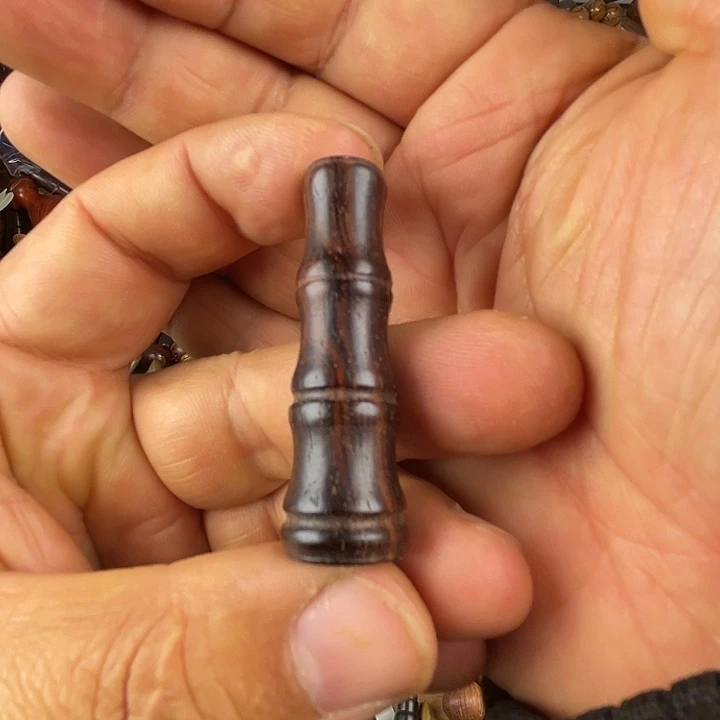 微凹黄檀（南美大红酸枝）